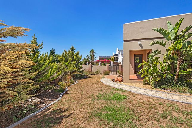Detached house for sale in 10 Sporrie Street, Vierlanden, Northern Suburbs, Western Cape, South Africa