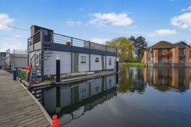 Houseboat for sale in Banks End, Wyton, Huntingdon