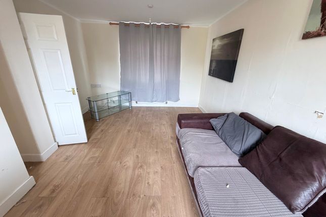 13 Hardwick Street, Mansfield photo 4