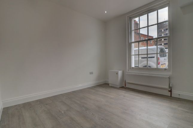 Flat 1, 86a,, Easton Street, Buckinghamshire photo 2