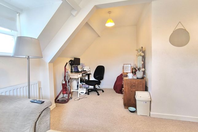 Flat 5, 16, North Parade, FROME photo 4