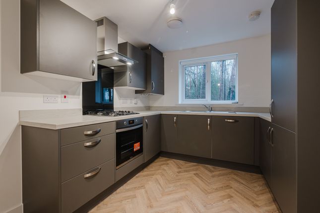 19 Snetterton Drive - Eveleigh RL, Leaf Living at Bucklers Park, Crowthorne, RG45, Crowthorne photo 2