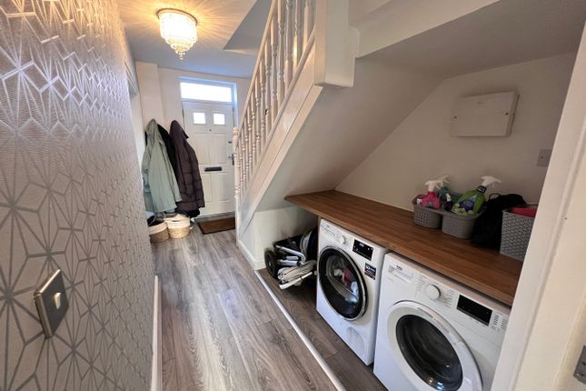 26, Mulberry Close, Manchester photo 5