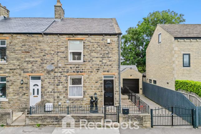 15 Upper Lane, Emley, West Yorkshire photo 2