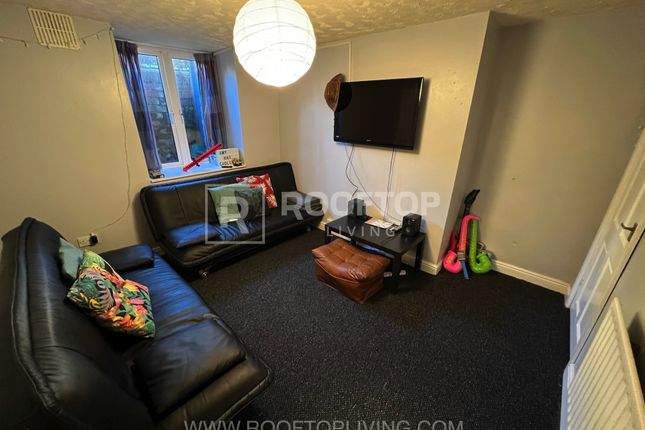 Terraced house to rent in Providence Avenue, Leeds