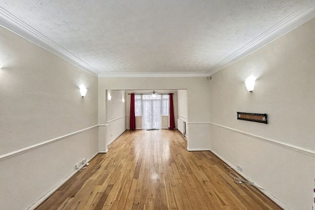 40, Donnington Road, Harrow photo 3