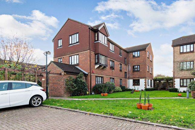 Flat for sale in Lewis Road, Mitcham