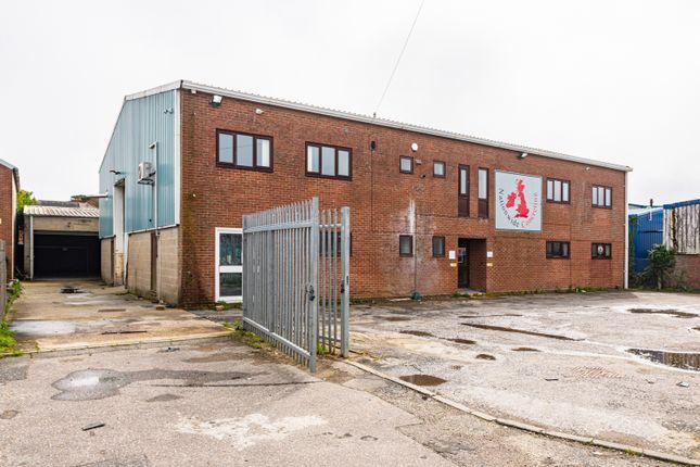 Industrial to let in Tarodene House, Gore Road, Gore Road Industrial Estate, New Milton