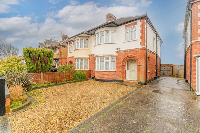 Thumbnail Property for sale in Riversfield Road, Enfield