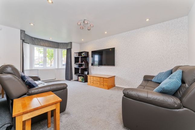 1 Durham Gardens, Airdrie photo 4