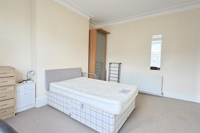 Doncaster Road, Newcastle Upon Tyne photo 5