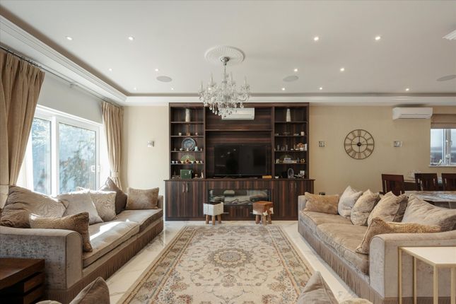 Beaufort Road, London photo 2