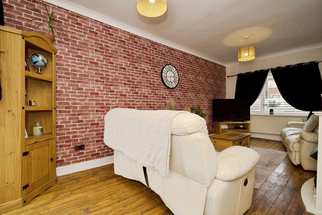 3, Rotherham Road, Barnsley photo 3