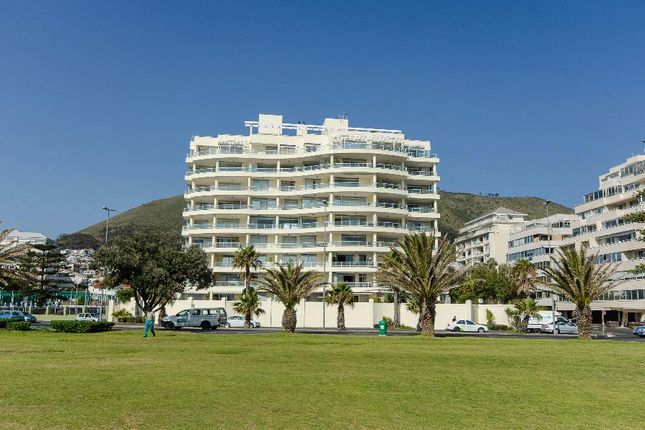 Apartment for sale in 902 Rocklands, 217 Beach Road, Sea Point, Atlantic Seaboard, Western Cape, South Africa