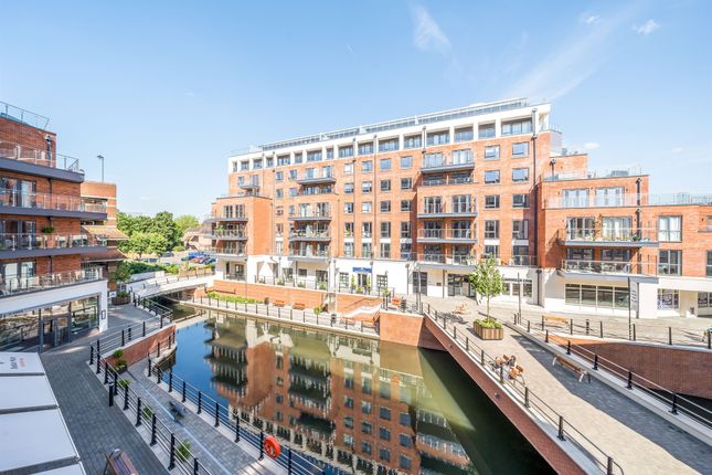 Thumbnail Flat for sale in Tre Archi, Waterside Quarter, Maidenhead