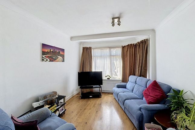6, Tudor Way, Orpington photo 2