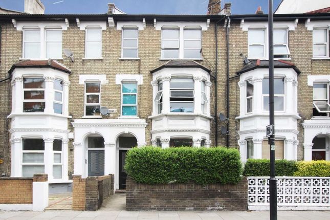 Thumbnail Flat to rent in Askew Road, London