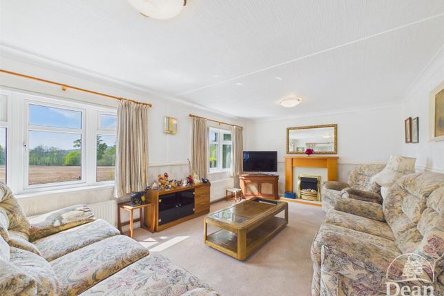 38 Clanna Country Park, Clanna, Lydney photo 2