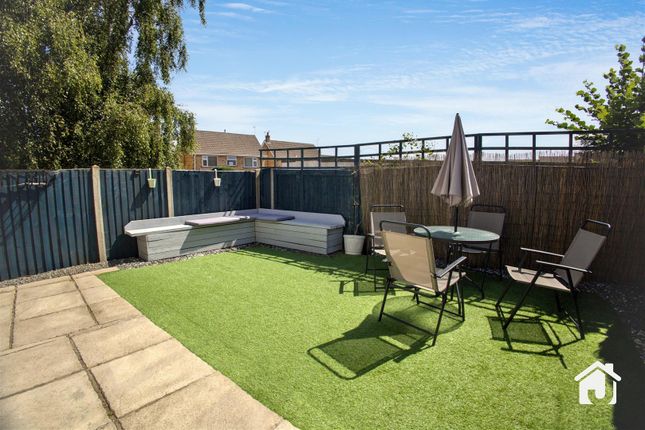 2, Covett Way, Western Park photo 4