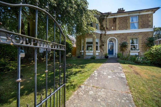Thumbnail Detached house for sale in Queens Road, Ryde