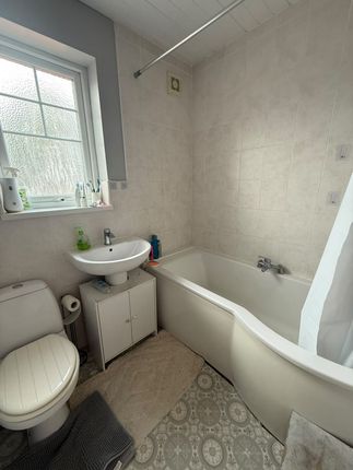 70, Hartlepool photo 4