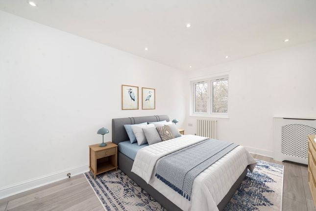 34, Claremont Grove, London photo 3