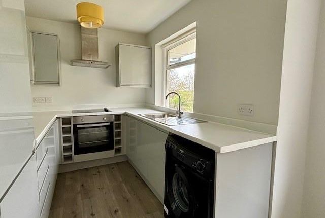 Flat to rent in Foredown Road, Portslade, Brighton