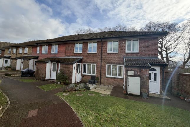 1-bed flat on 30 Hamble Court, Shannon Road, Fareham, £144,950