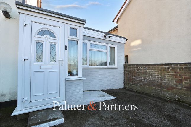 2-bed bungalow on 4, £135,000
