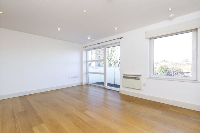 Tiltman Place, London photo 2
