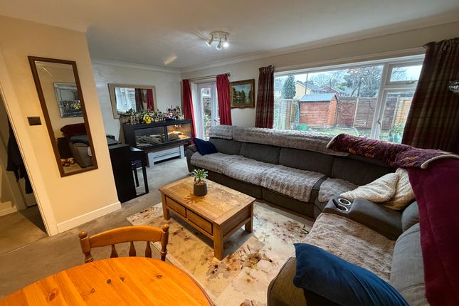 11 Thirlmere Walk, Camberley photo 2