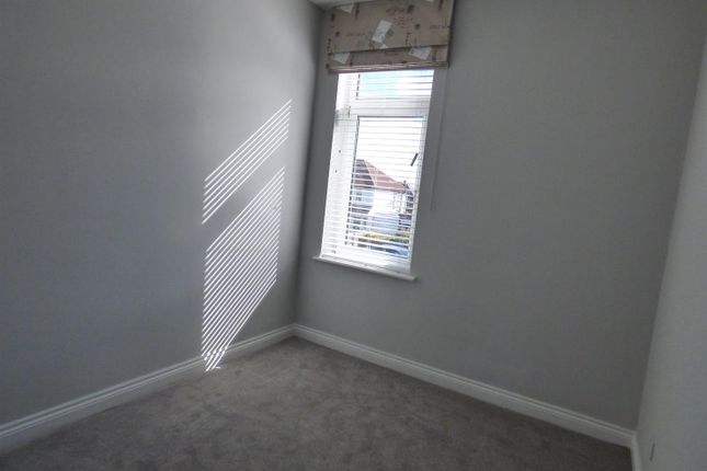 14, East View, Wideopen photo 5