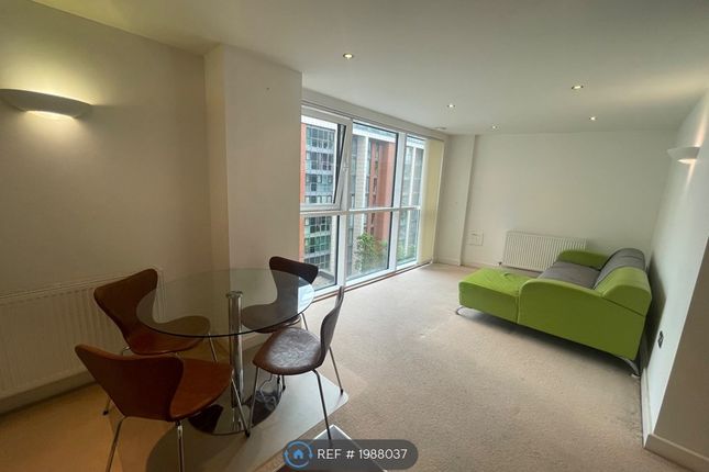 Flat to rent in Oceanis Apartments, London