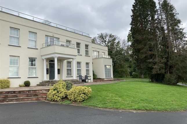 Flat to rent in Upper East, Langstone Hall, Newport