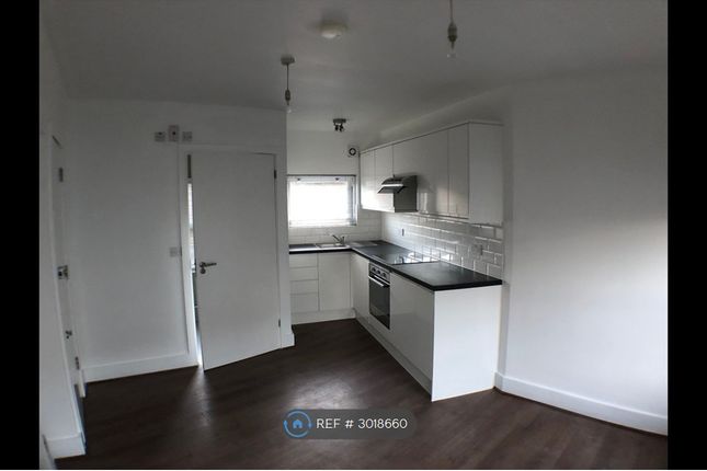Flat E, Devonshire Road, London photo 4