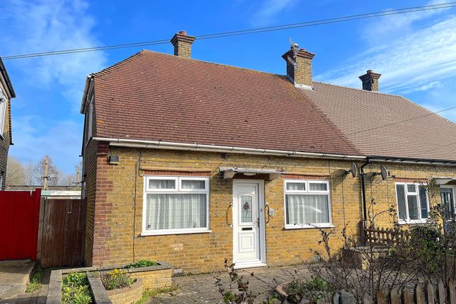 2-bed house on 65 Makenade Avenue, Faversham, £250,000