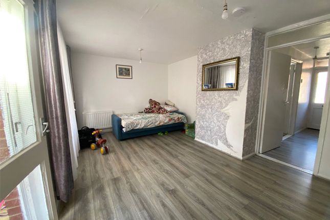 11, Dillwyn Street, Suffolk photo 4