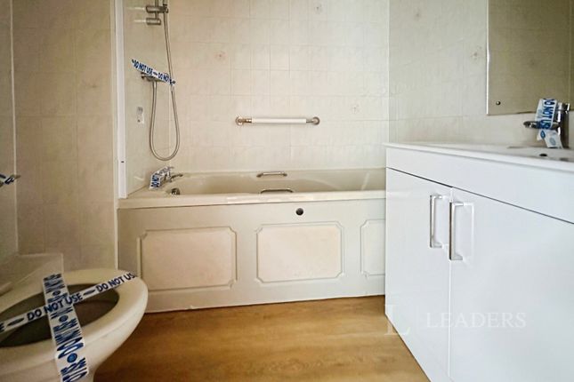 Flat 35 Elliott Court,, Legion Way, Hertfordshire photo 5