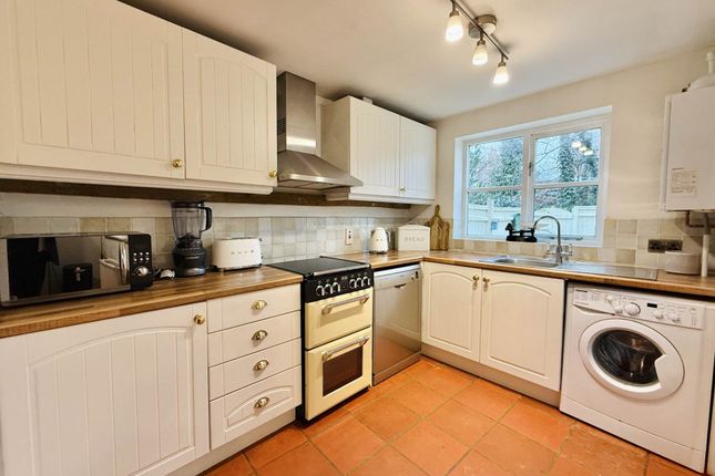 6, St. Johns Road, Wallingford photo 2