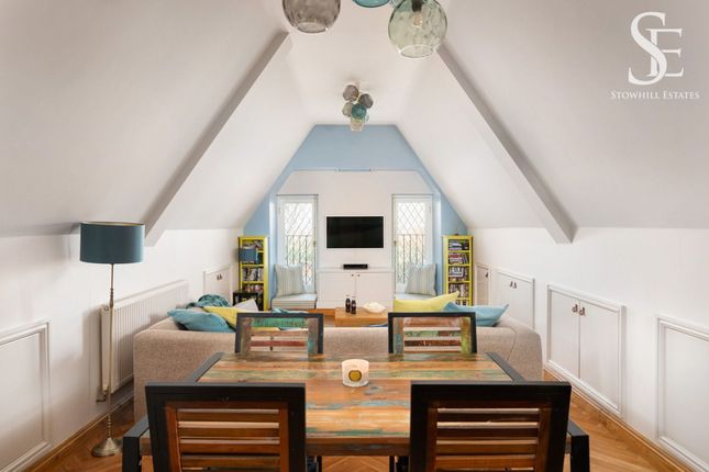 Family Room/Bedroom 6