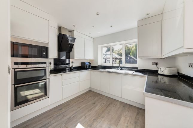 7 Mathews Way, Abingdon photo 2