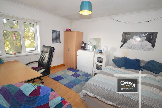 Mayfield Road, SOUTHAMPTON photo 4