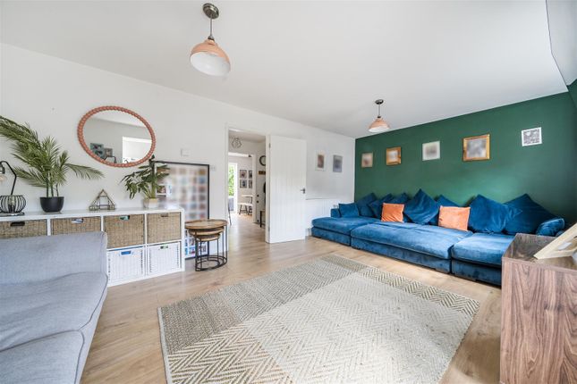 6, Ladymeade, Ilminster photo 3
