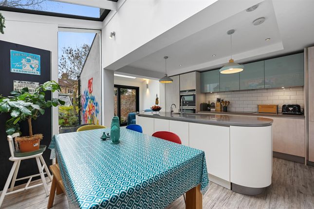 Terraced house for sale in Chestnut Avenue, London