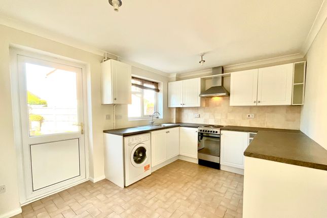 6 Chivelstone Grove, Stoke-On-Trent photo 3
