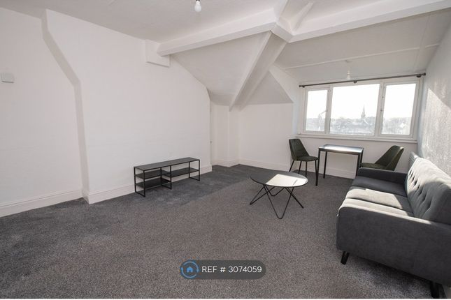 Flat, Westwood, Scarborough photo 4