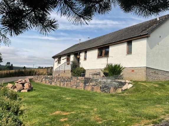 Thumbnail Bungalow for sale in Bridge Of Cally, Blairgowrie