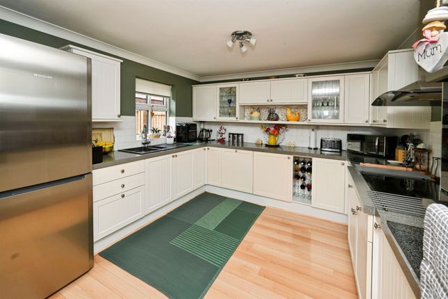 4, Sapphire Close, Skegness photo 3