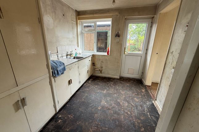 7, High Street, Morland photo 4