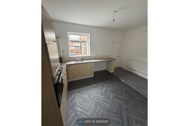 Clifton St, Wigan photo 3